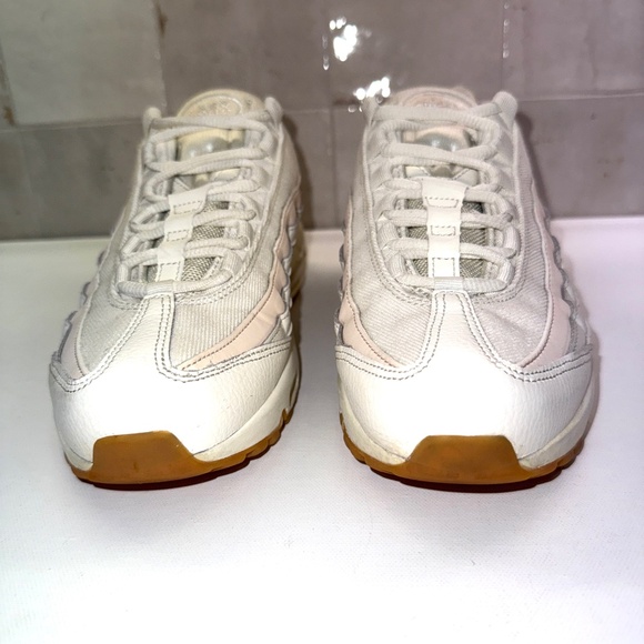 Nike Air Max 95 Sail Guava Ice Gum Light Brown Sole Womens EUC 8.5 - Picture 5 of 9